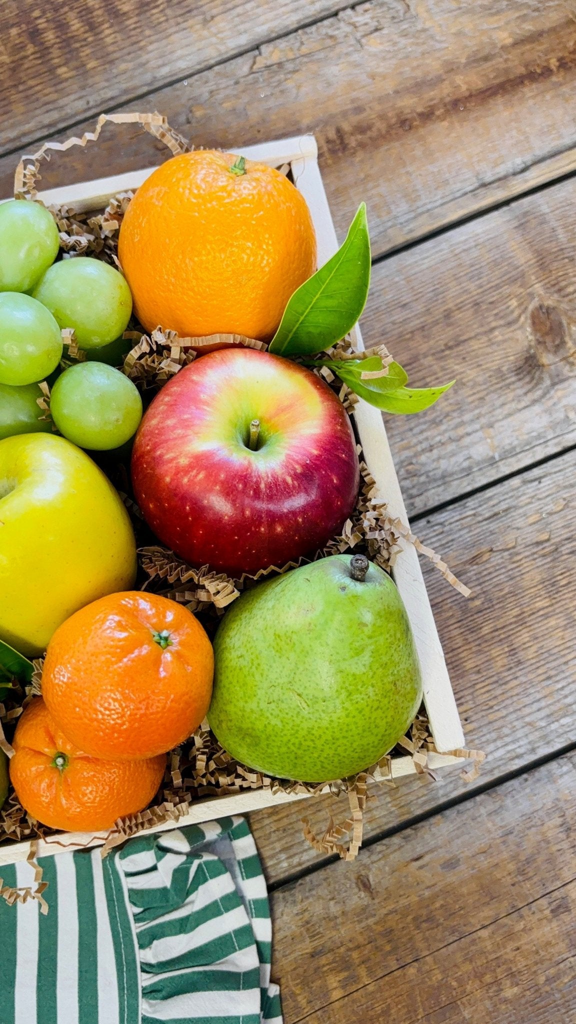 Willow Orchard Keepsake Organic Fresh Fruit Wood Box - Original - Nifty Package Co