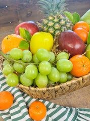 Willow Orchard Organic Fresh Fruit Basket - Deluxe - Nifty Package Co