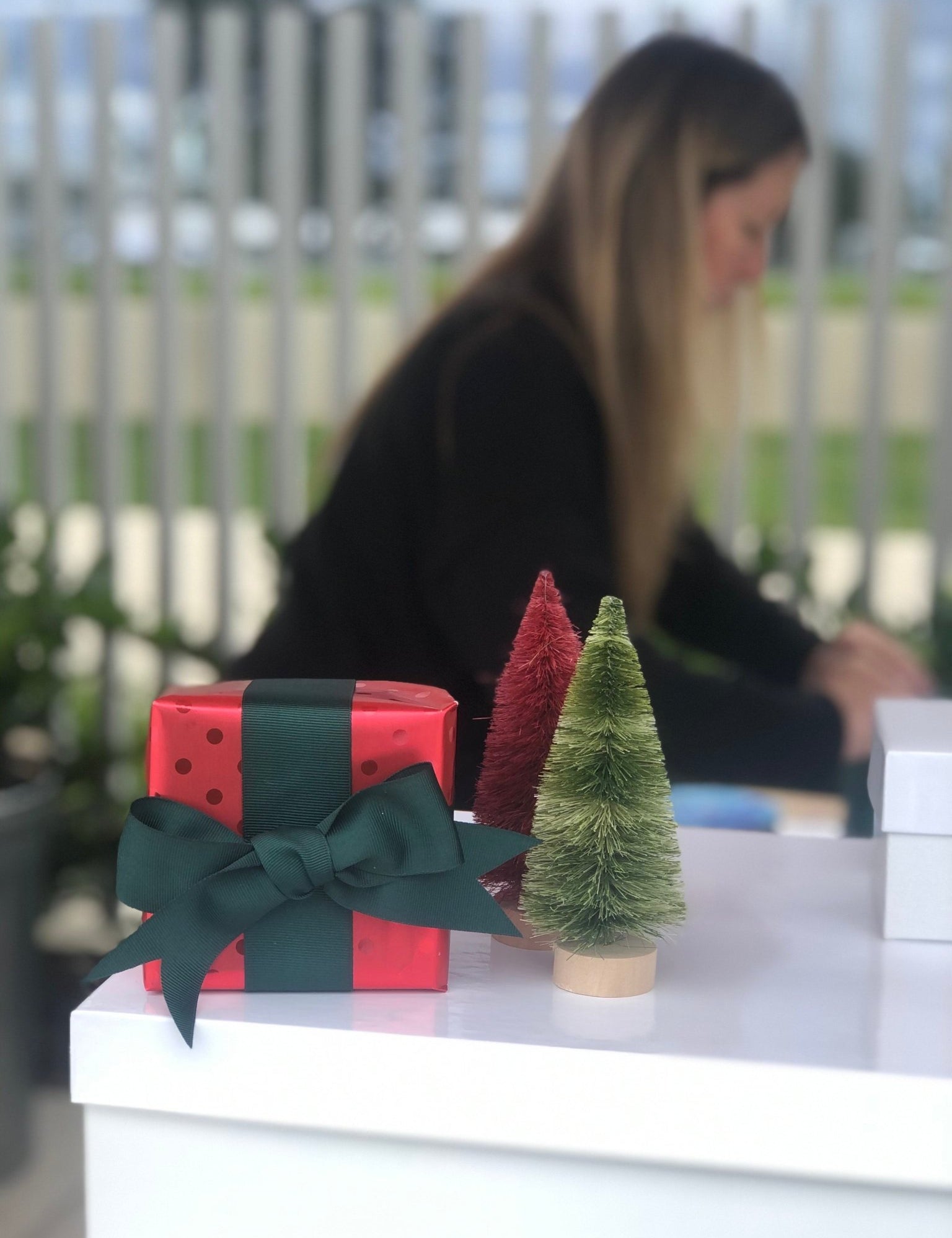 The Ultimate Guide to Holiday Gift Wrapping: Why Hire a Pro and How FeteTango Makes It Effortless - Nifty Package Co