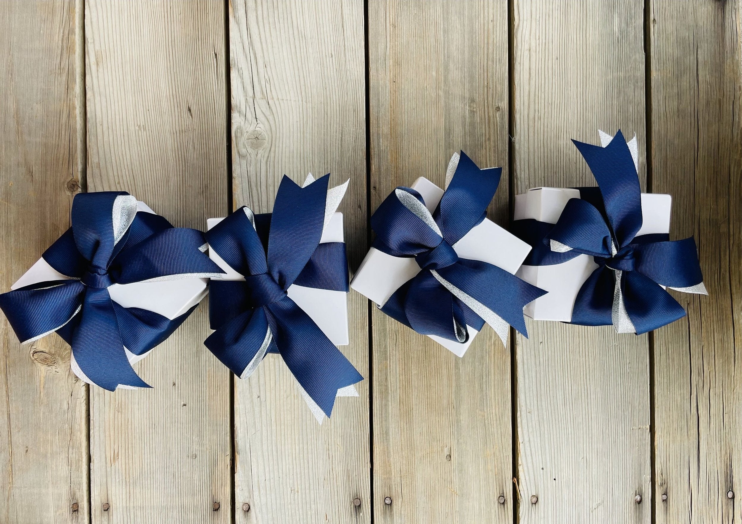 Mobile_Gift_Wrap_Nifty_Package_Co_KPRG.jpg