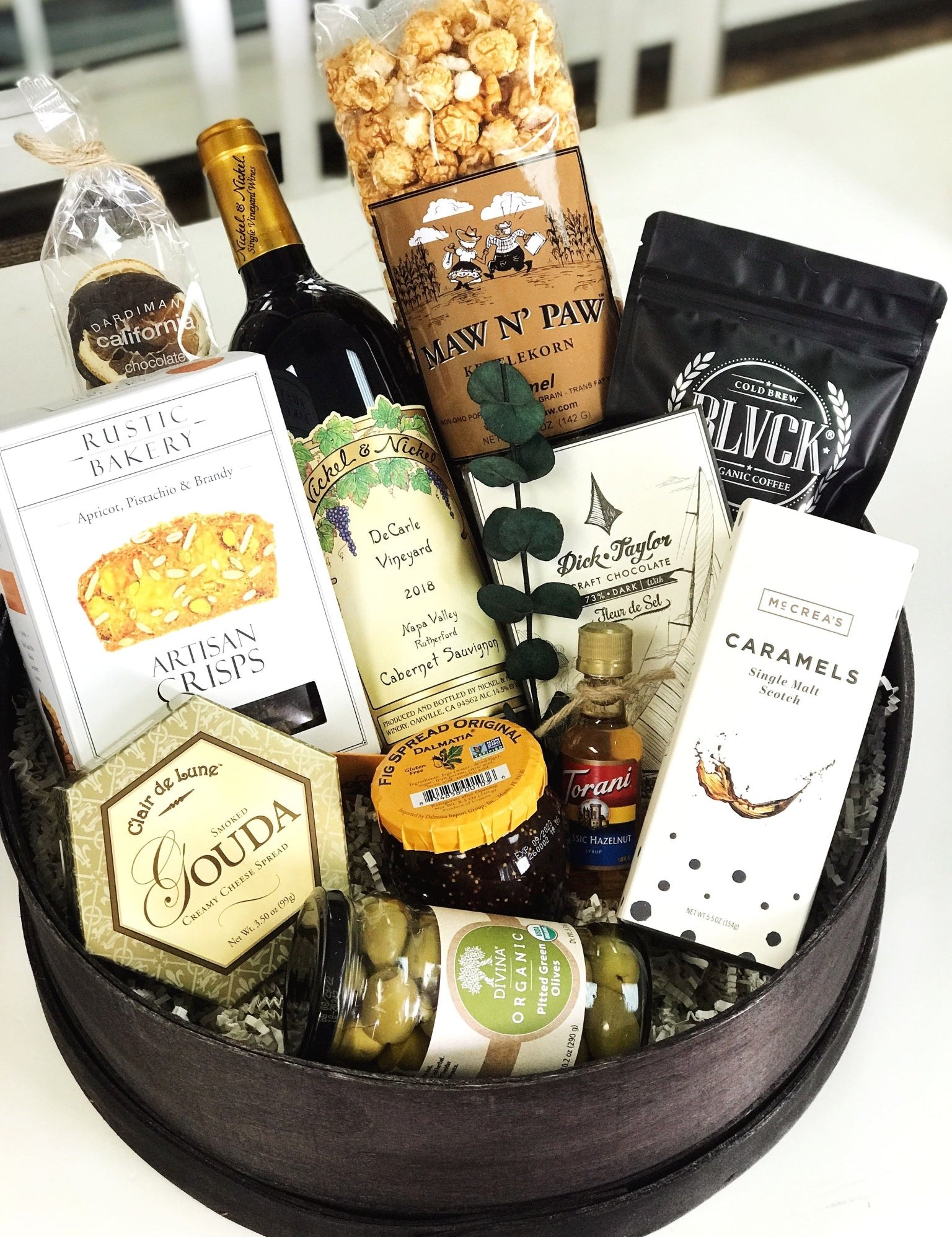 Custom Luxury Gift Baskets or Corporate Gifts - Nifty Package Co