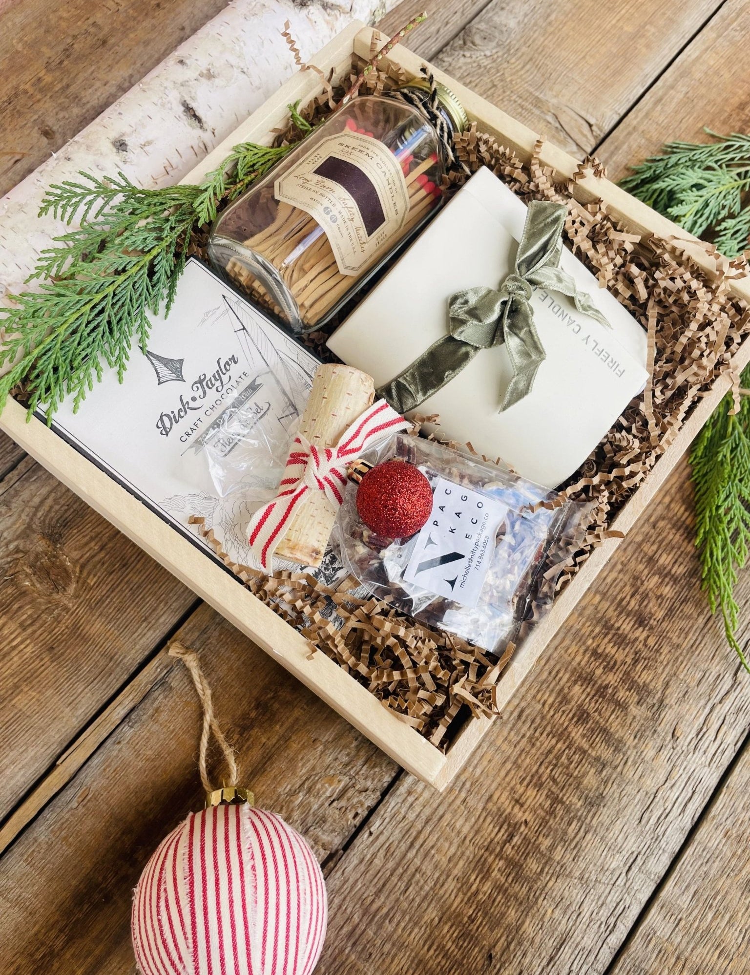 Holiday Lights - Red - Nifty Package Co