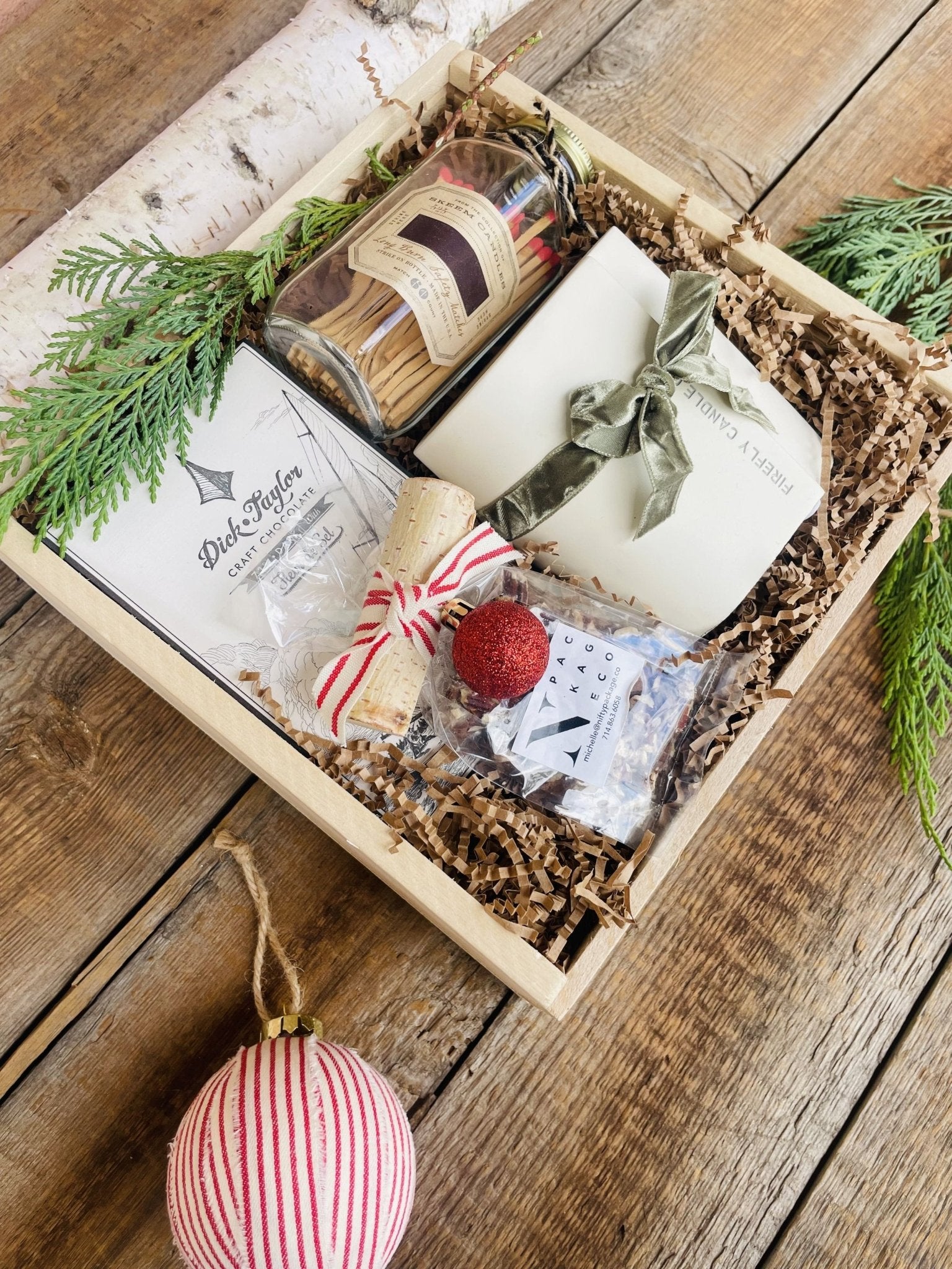 Holiday Lights - Red - Nifty Package Co
