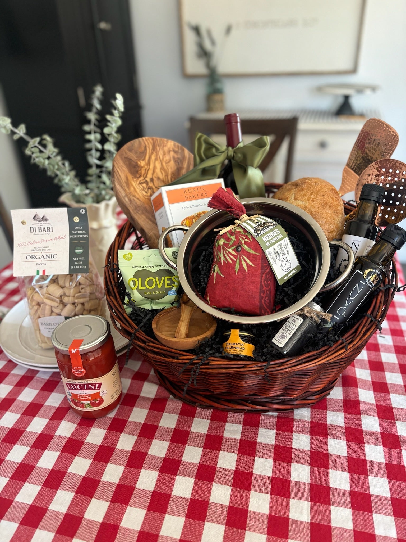Master Chef Italian Dinner Gift Basket - Nifty Package Co Italian Dinner Gourmet Gift Basket