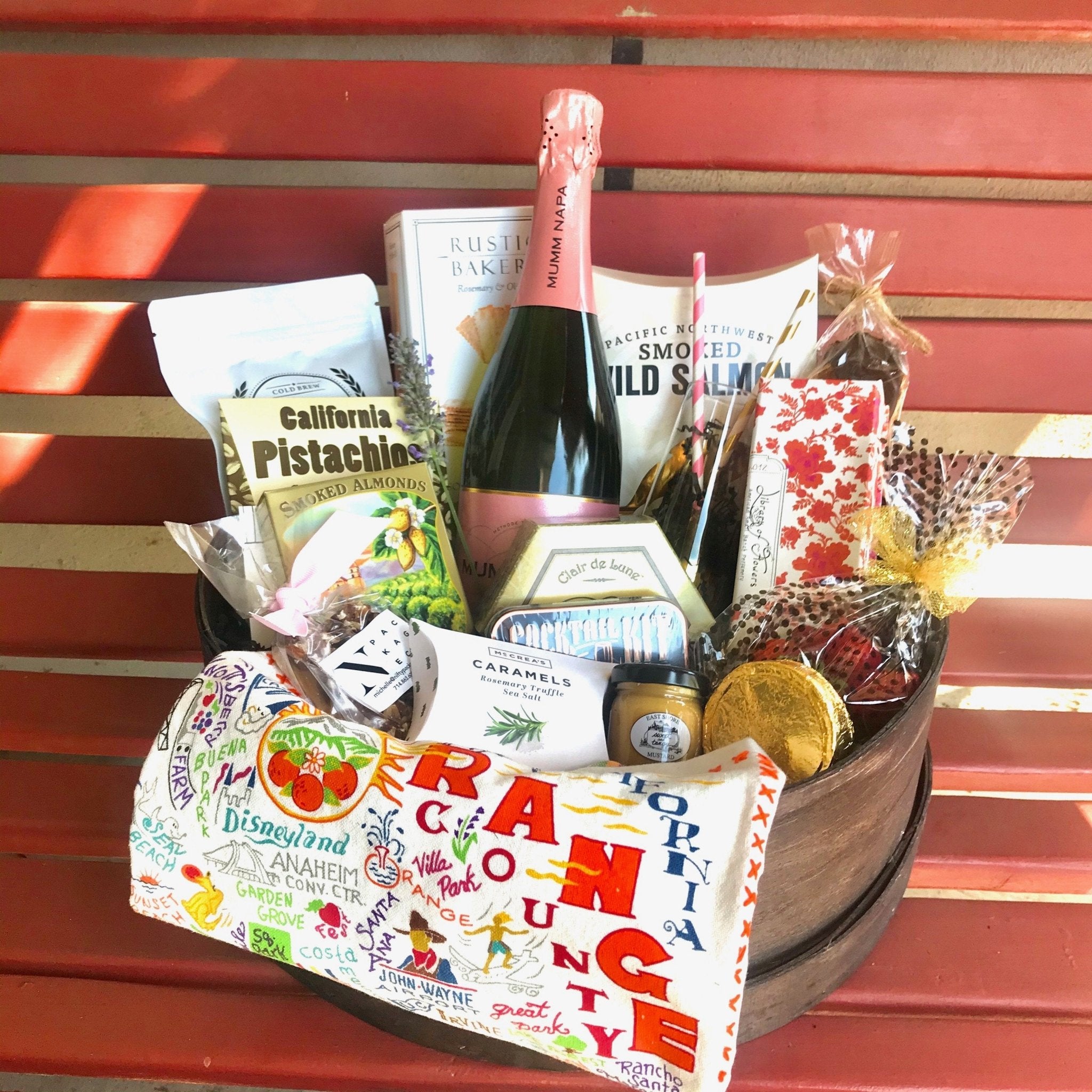 Mumm Champagne Treat - Nifty Package Co