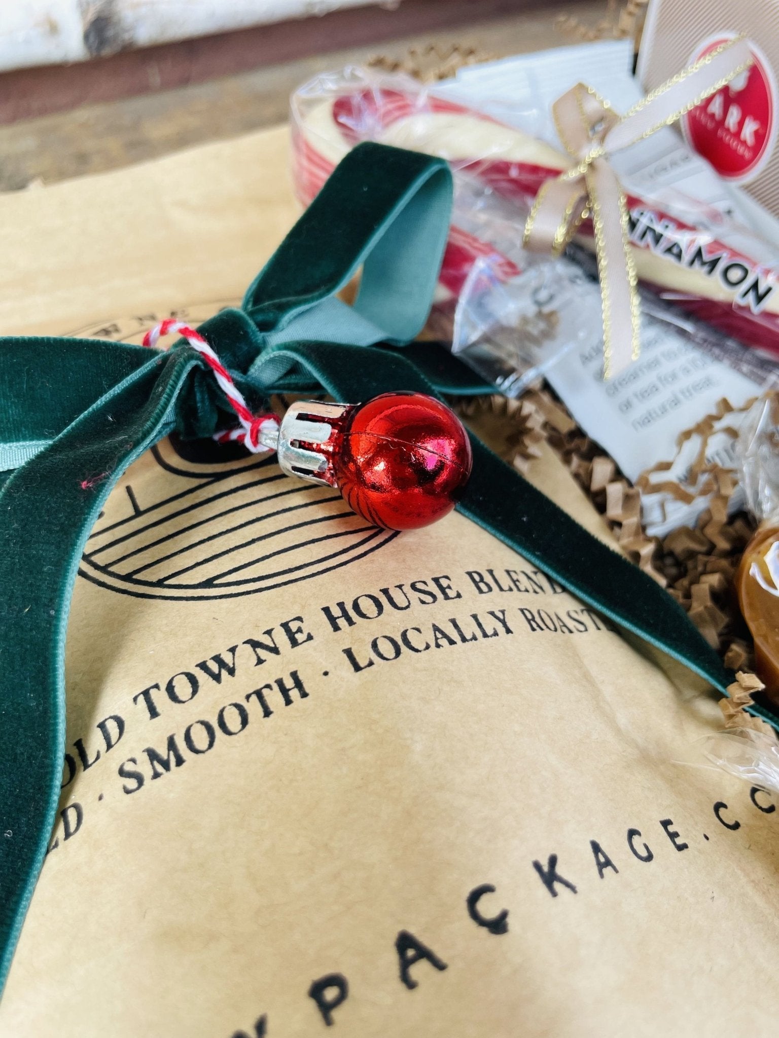 Old Towne Coffee Holiday Gift - Nifty Package Co