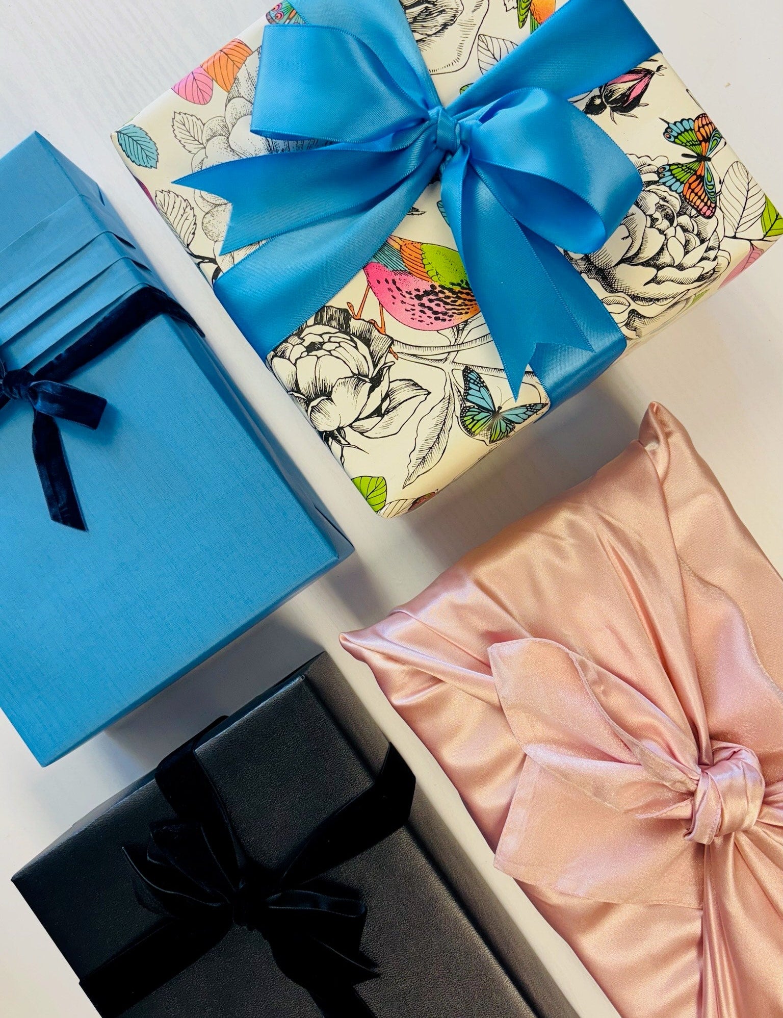 PRE ORDER 🌺 The Usha Gift Wrap Experience Box In Living Color - Nifty Package Co